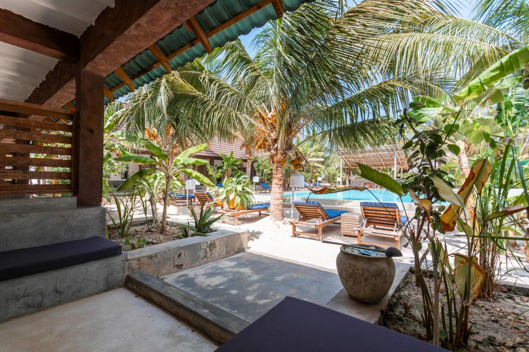 Fun Beach Hotel Jambiani  Exterior photo