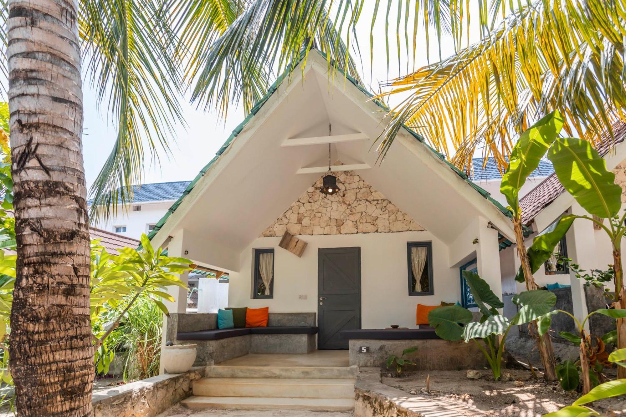 Fun Beach Hotel Jambiani  Exterior photo