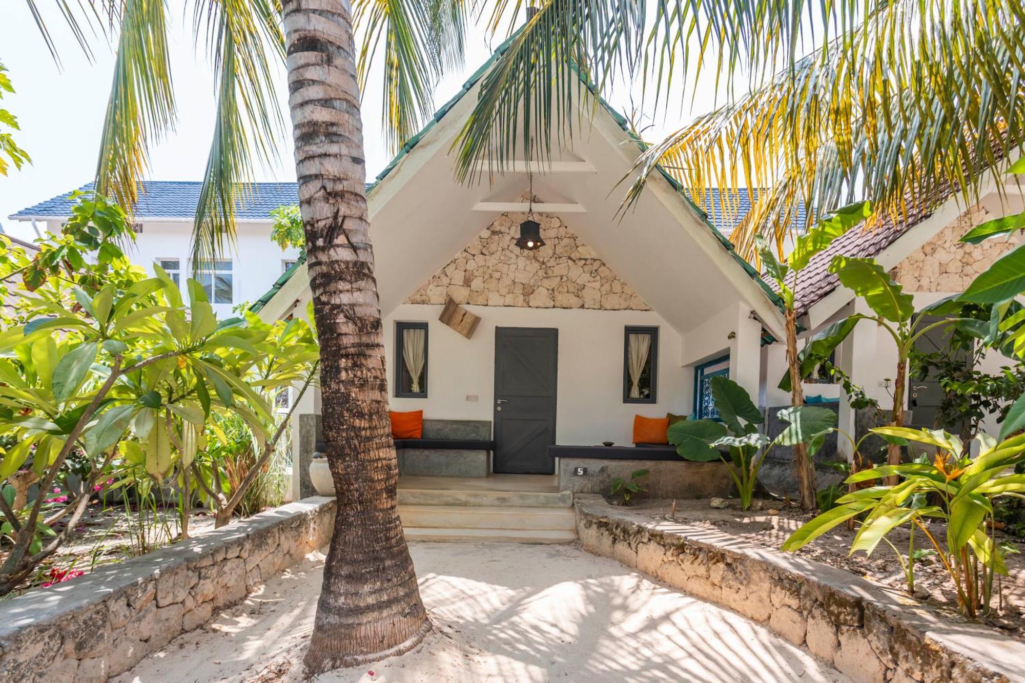 Fun Beach Hotel Jambiani  Exterior photo