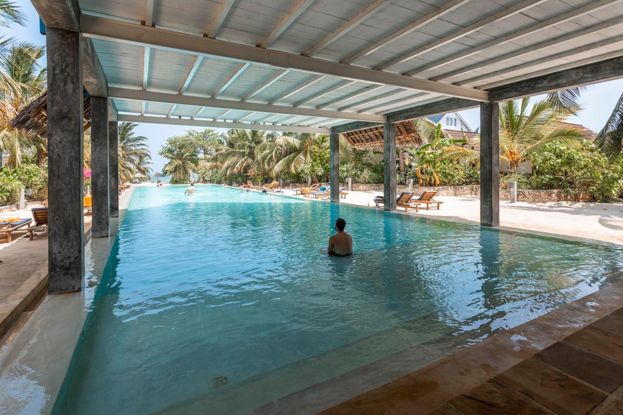 Fun Beach Hotel Jambiani  Exterior photo